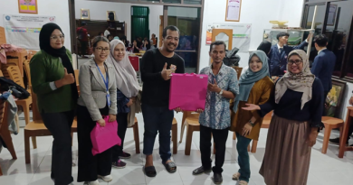 STBA Cipto Hadi Pranoto Gelar PKM Kolaboratif Pengenalan Bahasa Jepang & Sastra Inggris untuk Karang Taruna RW 021 Teluk Pucung